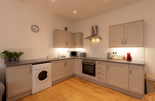 Wellington Apartment | Lilleshall - Beautiful Serviced Apartment