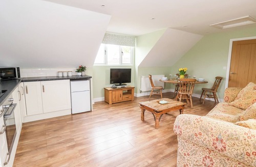 Low Catton Cottage | LILLING GREEN, with a garden in Strensall