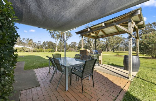 Pokolbin House | Lilly Pilly Cottage at the Grange - Rothbury