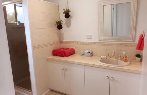 Binalong Bay House | Lillybell Beach Retreat-Binalong Bay