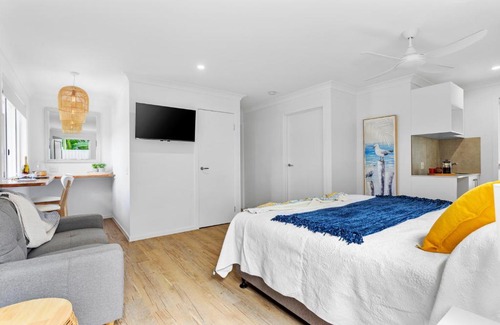 Mooloolaba Bed & Breakfast | Lillypilly Bed and Breakfast