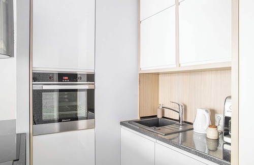 Gdansk City Center Apartment | Lily Apart - Waterlane Pool & Gym