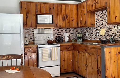 Olivebridge Cottage | Lily Cottage - a cozy accomodation moments from the beautiful Ashokan reservoir