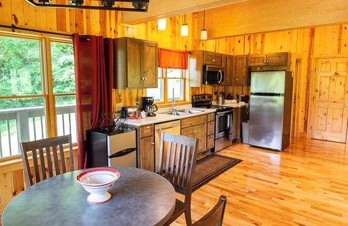 Logan Cabin | Lily Pad - Hosted by The Chalets
