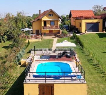 Jalzabet House | Lily's Rural House
