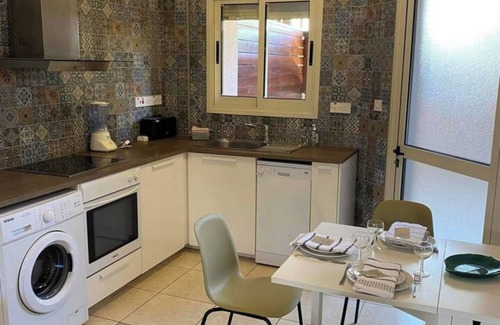 Pyrgos Apartment | Limassol Star 6 by Sky Universe