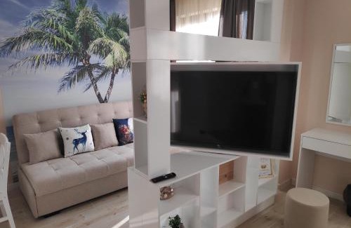 Vranyantsi Apartment | Lime house