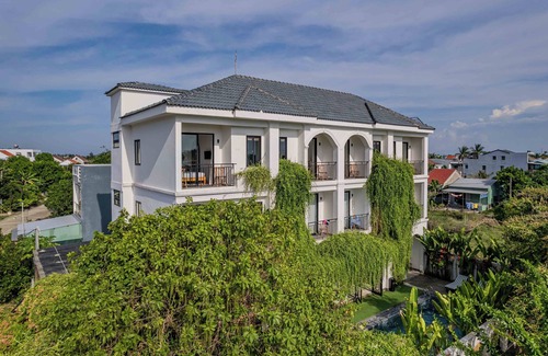 Cam Thanh Villa | Lime Villa - Entire Private Villa with Pool