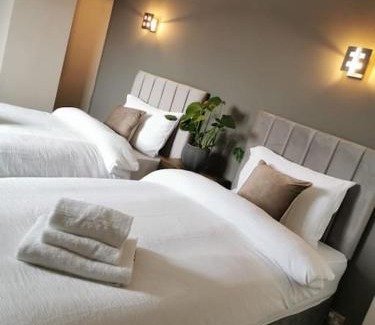 Clydebank Apartment | Limekilns House