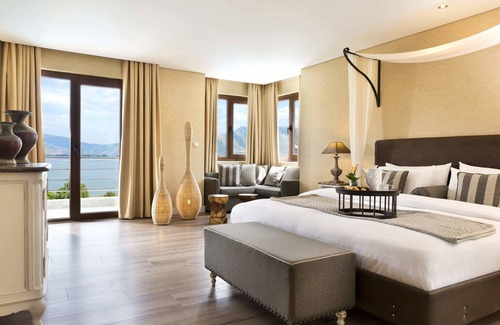 Ampelokipi Hotel | Limneon Resort & Spa