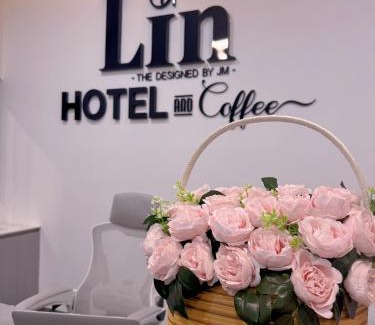 Hoa Binh Hotel | Lin Hotel and Coffee