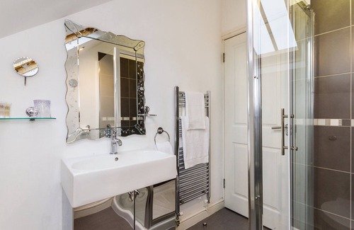 Pontcanna Hotel | Lincoln House Hotel