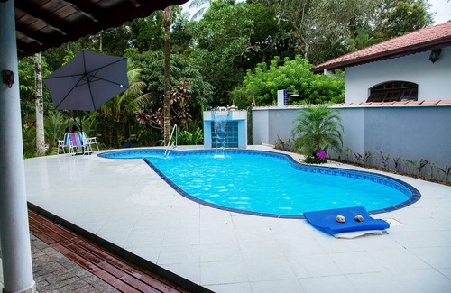 Guarutuba House | Linda casa com lazer a 500m da praia Guaratuba/SP