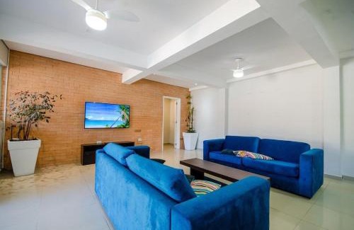 Balneario Praia do Pernambuco House | Linda Casa com piscina no Guarujá para 16 pessoas