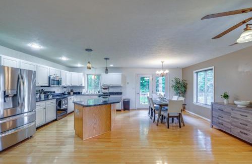 Linden House | Linden Family Home with Yard Less Than 5 Mi to Wineries!