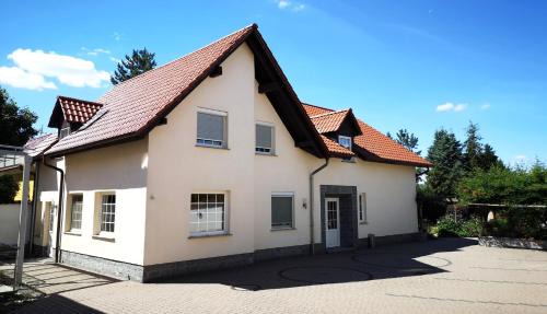 Falkenberg House | Lindenhof Falkenberg