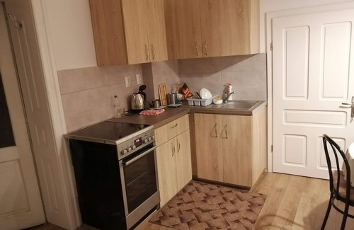 Brasov Apartment | Linistit, zona frumoasa cu vedere la munti.