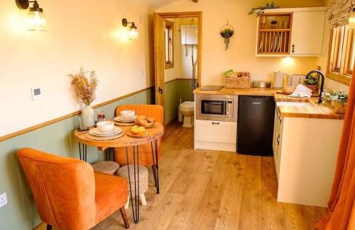 Mauchline Apartment | Lintmill Lodges - Heather Shepherds Hut
