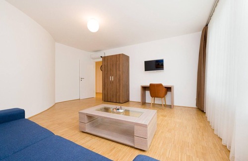 Hutteldorf Apartment | Linzerstrasse Top 6C