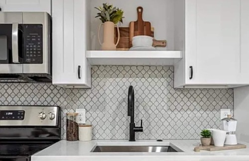 City Park West Apartment | Lioness Downtown Den