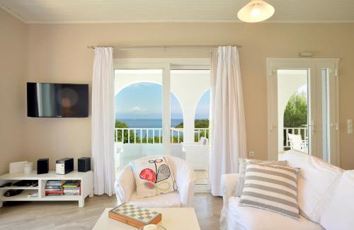 Katsimatika Villa | Lioniskari Seaviews - Paxoi's Private Pool Oasis