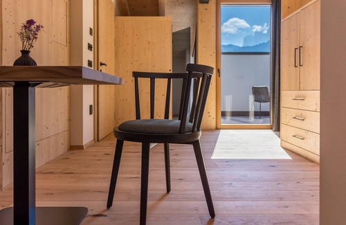 Santa Maddalena Apartment | Lippmöshof Holiday Apartment Reguz with Mountain View, Garden, Terrace, Sauna and Wi-Fi