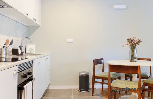 Lisbon Old Town Apartment | LIS003 · Charming Studio +Netflix +Washing machine