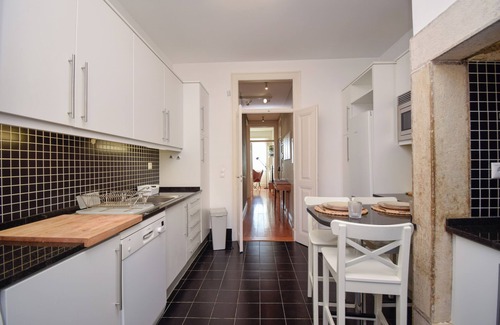 Linda-a-Velha Apartment | Lisbon Tejo House