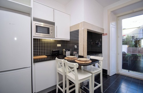 Linda-a-Velha Apartment | Lisbon Tejo House
