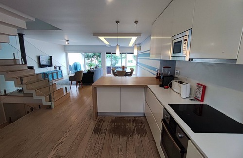 Benfica House | Lisbon, V3 house with nice garden, Benfica, Lisbon