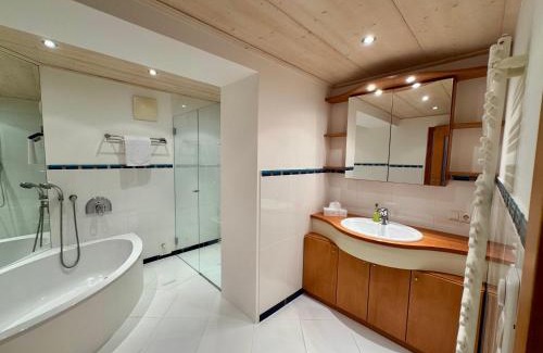 Reith bei Kitzbuehel Apartment | LISIS ChaletSuite in Tonis cozy Guesthouse by Alpin Charme Apartments