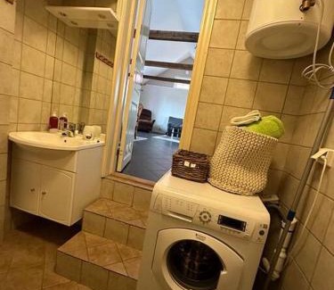 Arendal Apartment | Lite hus til leie sommeren 2024