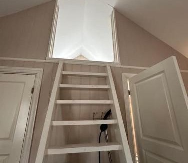 Arendal Apartment | Lite hus til leie sommeren 2024