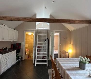 Arendal Apartment | Lite hus til leie sommeren 2024