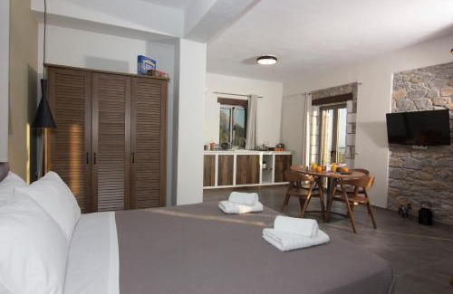Thalames House | Lithorama Residence Mani - First Floor