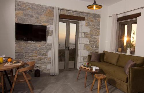 Thalames House | Lithorama Residence Mani - First Floor