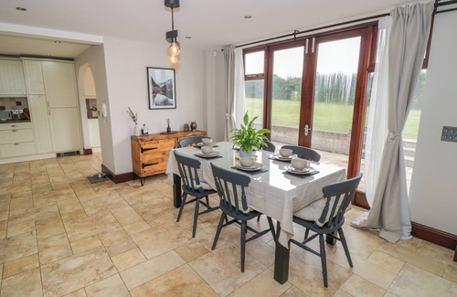 Harvington Cottage | Little Acre