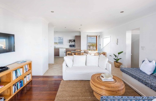 Angourie House | Little Beachies - Oceanstays