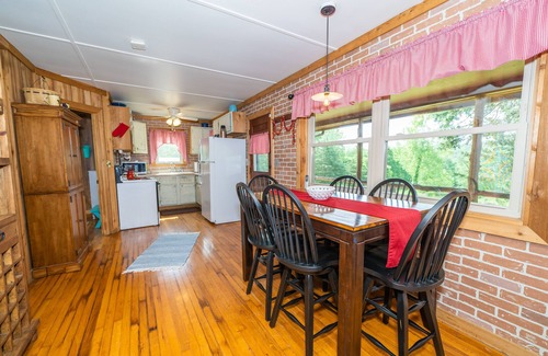Laclede County Cabin | Little Cabin on the BIG Niangua!