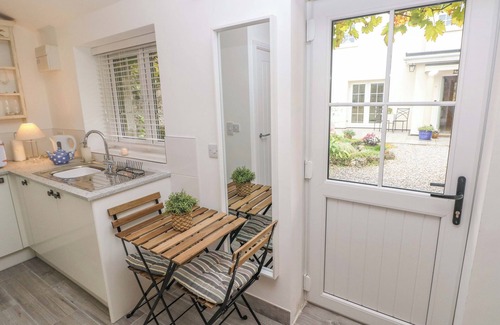Cowbridge Cottage | LITTLE CLOUD, romantic, character holiday cottage in Cowbridge