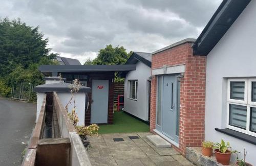 Sutton Cross House | Little Cottage Oassis
