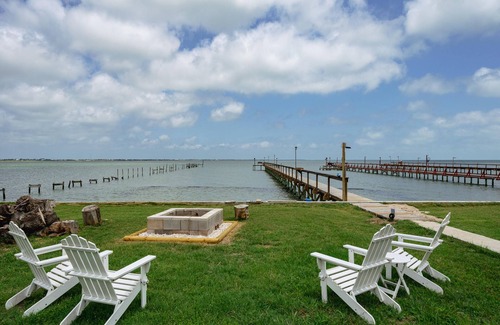 Taft House | Little Cove Resort | Lighted Fishing Pier!