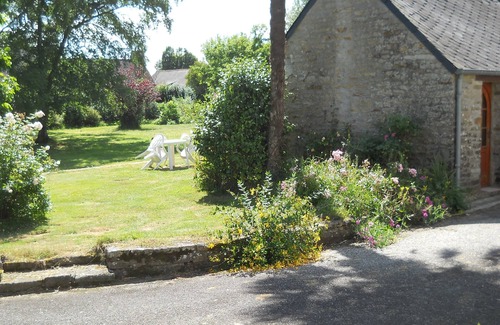 Rosporden House | Little haven of peace in the Breton countryside, Garden and terrace - near the sea