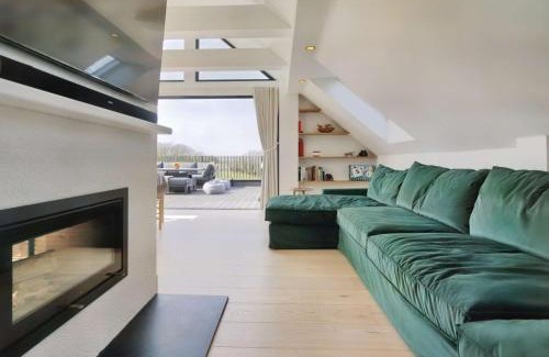 Etchinghill House | Little Hayloft by Bloom Stays