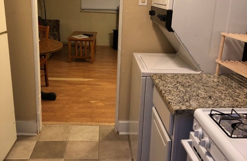 Glen Iris House | Little House on Green Springs near downtown Birmingham, colleges & hospitals