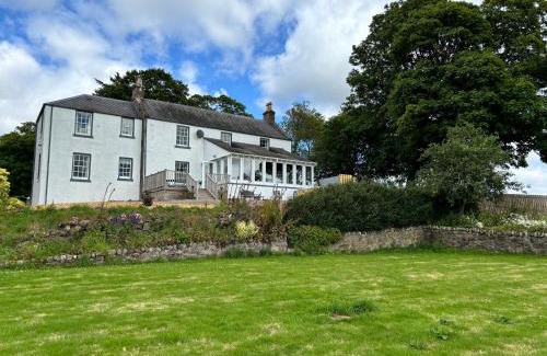 Kirriemuir House | Little Kenny Farmhouse