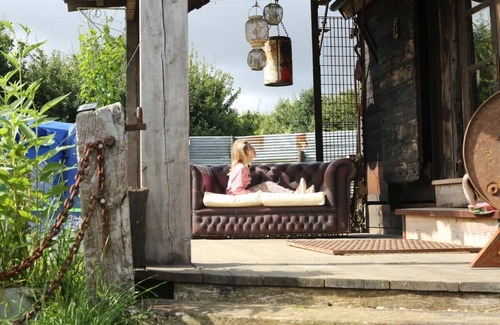 Woodbridge Cabin | Little Lodge Glamping