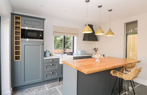 Hereford Cottage | LITTLE LUGG, romantic, character holiday cottage in Hereford