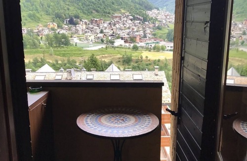 Chiesa in Valmalenco Apartment | LITTLE NEST.