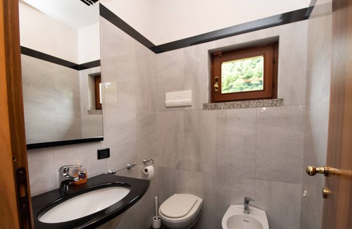 Calcinato Villa | Little Nugget